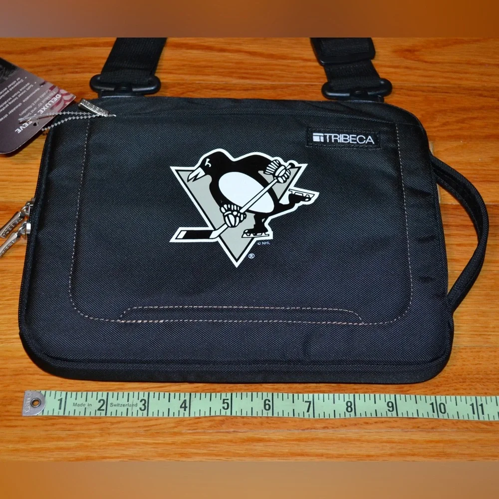 Tribeca NHL Pittsburgh Penguins iPad/tablet sleeve/case - NEW